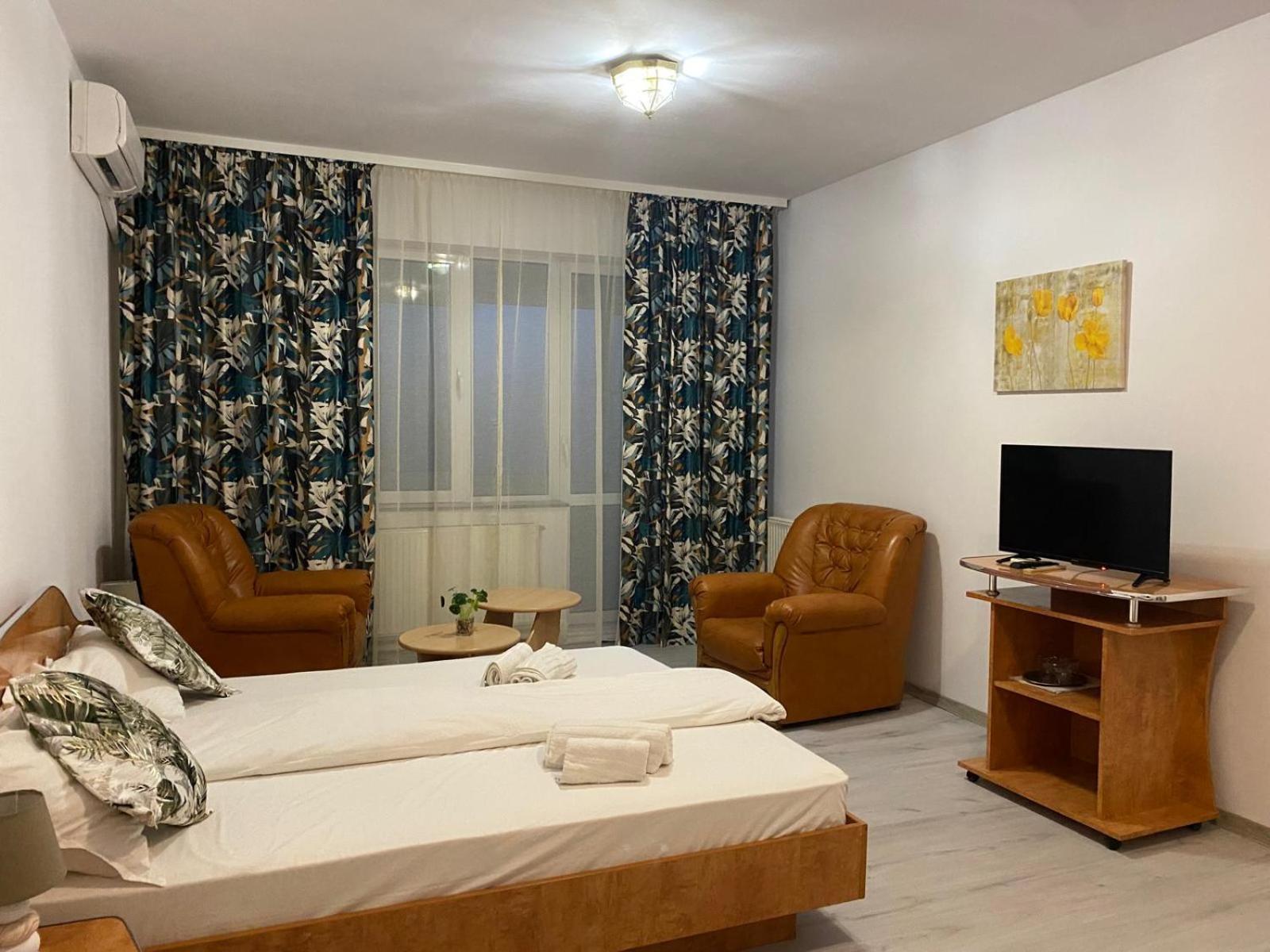 Hotel Green House Craiova Extérieur photo