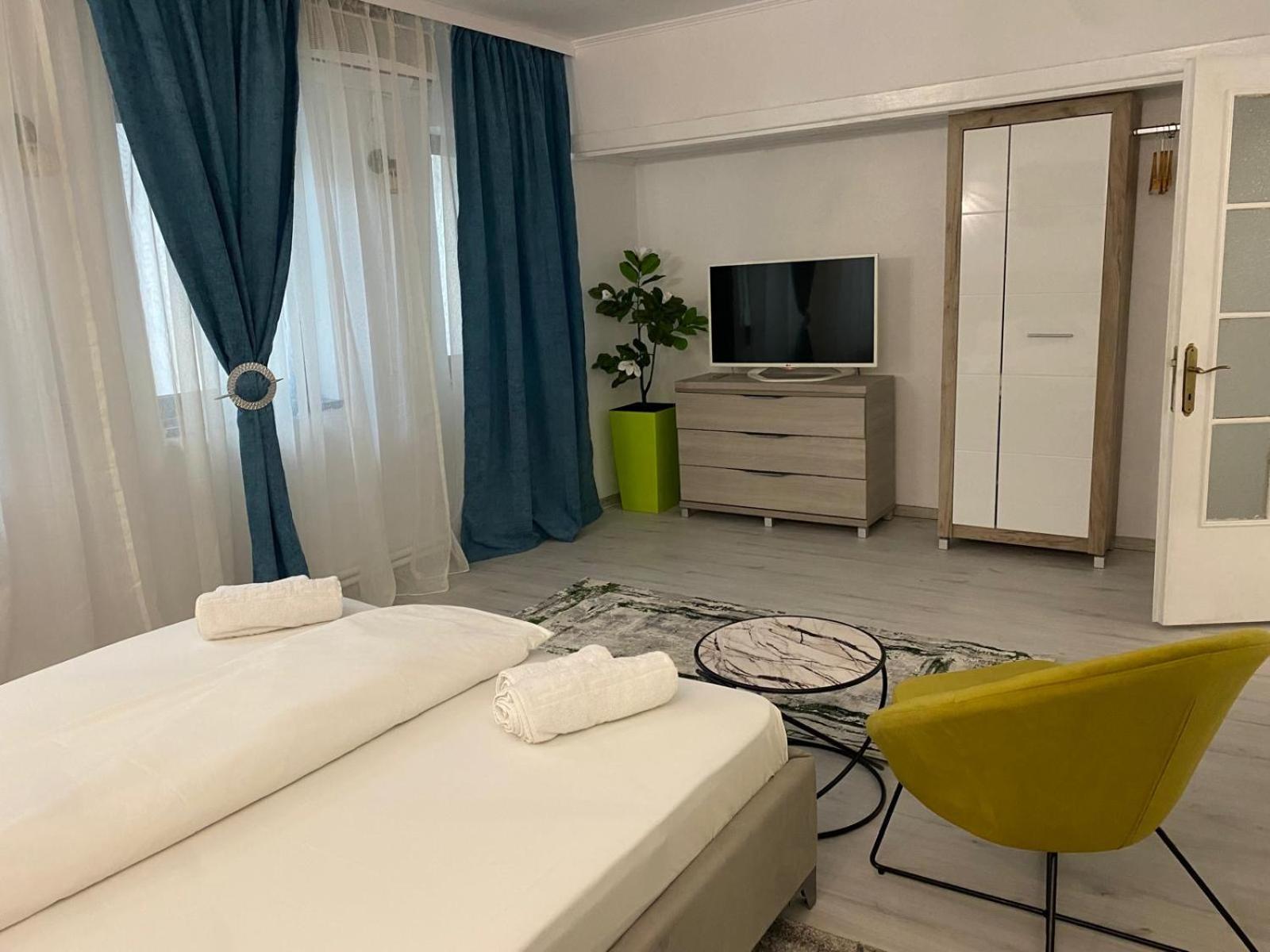 Hotel Green House Craiova Extérieur photo