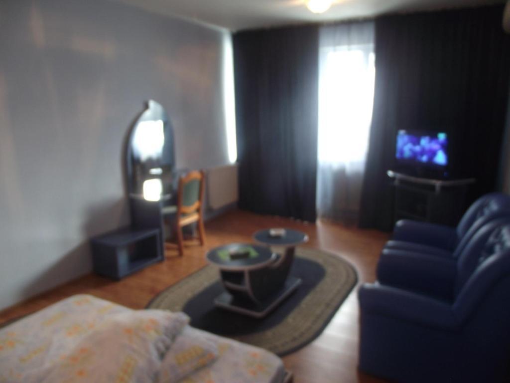 Hotel Green House Craiova Extérieur photo